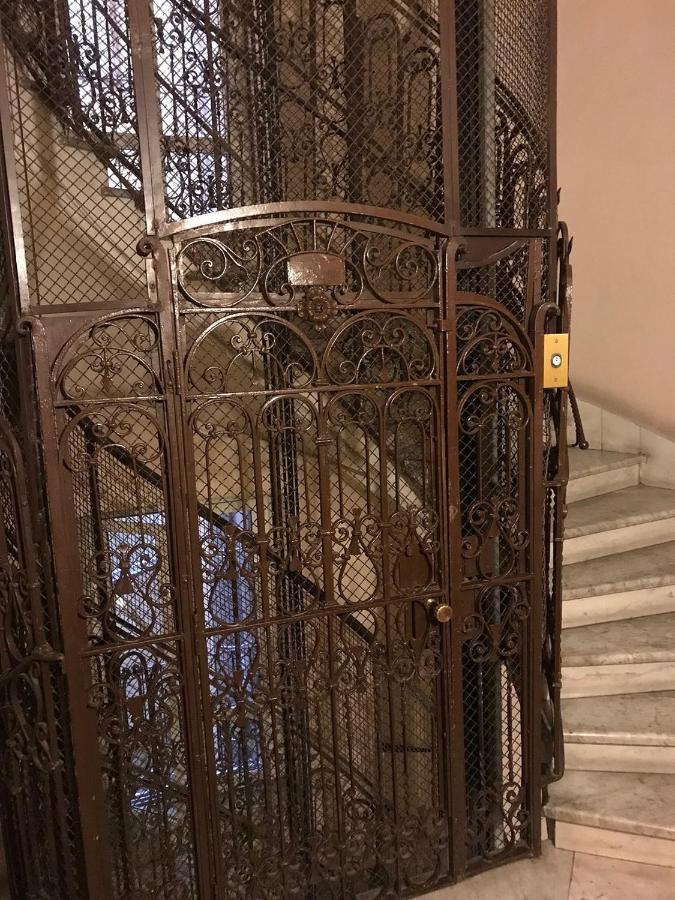Alojamento de Acomodação e Pequeno-almoço Paola A Trastevere Roma